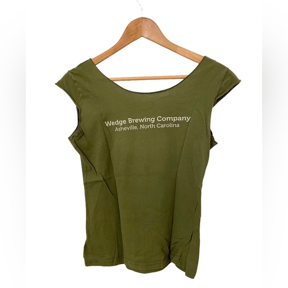 WEDGE Asheville olive scoop neck T-Shirt - Picture 2 of 4